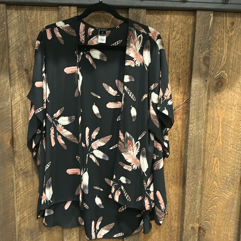 Kimono, black with feathers
